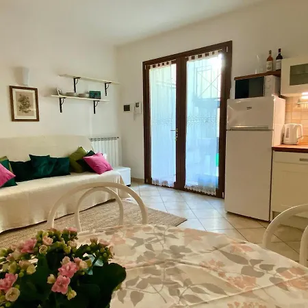 Апартаменты Jasmine House *