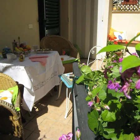 Апартаменты Jasmine House