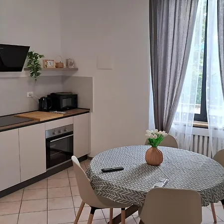 New Station Apartamento