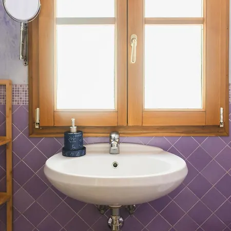 The Smallest Of Guest house *
