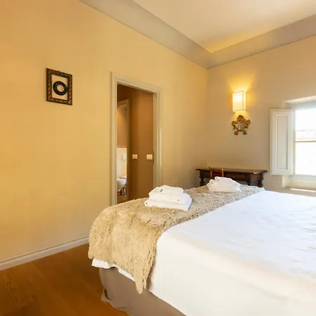 Lux Penthouse Palazzo Strozzi Apartment