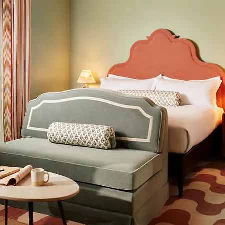 The Hoxton, Hotel 4*