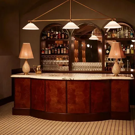 The Hoxton, 4*
