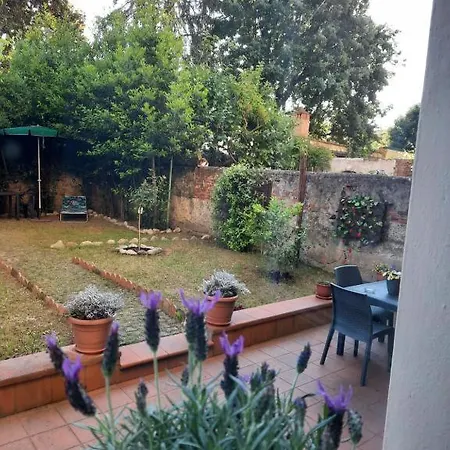 Au Jardin De Apartment *