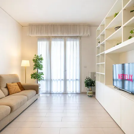 Riverside In Apartamento *