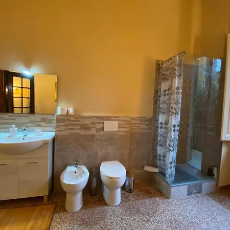 Nobility In The Heart Of Florence! Apartament