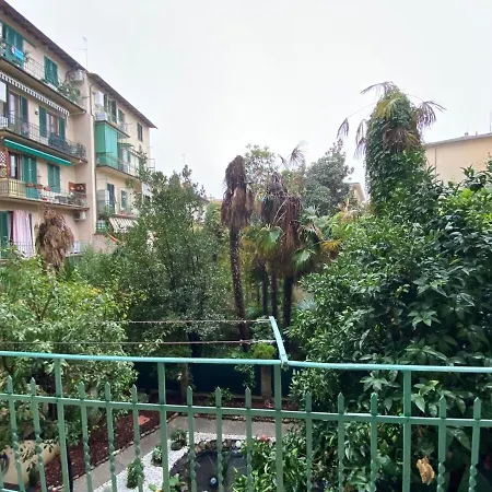 Nobility In The Heart Of Florence! Apartament