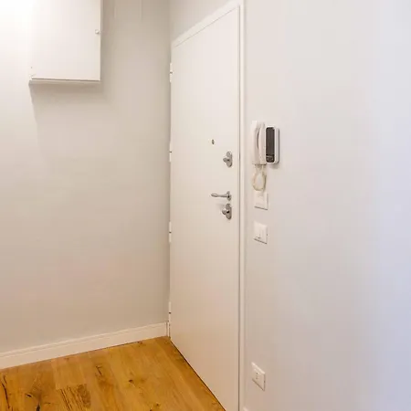 Daire Contemporary Near Lungarno Cellini Floransa