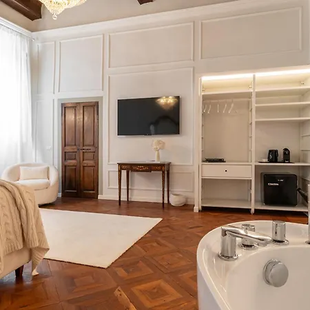 La Casa Di Liszt - Luxury Guest house Florence