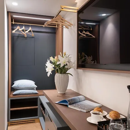 Oda ve Kahvaltı Arts & Crafts Luxury