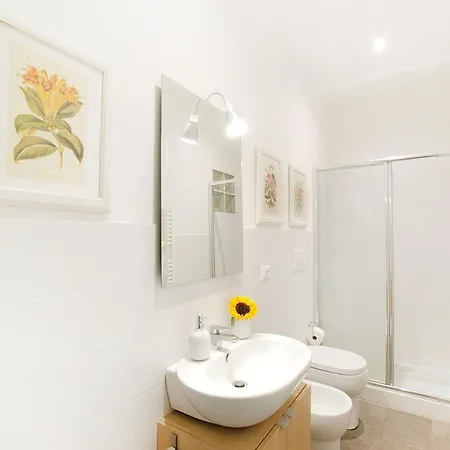 Apartment Romantic Hideaway 5 Min Walk From Station