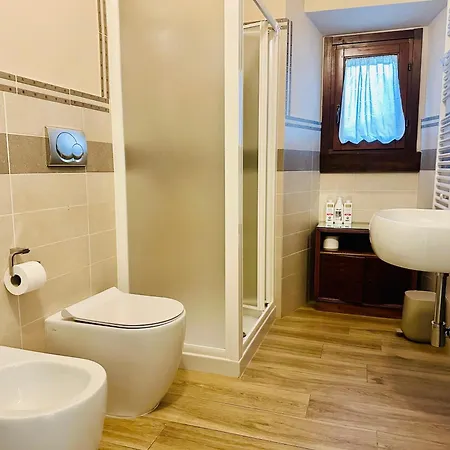 Cozy Room With Ensuite & Outdoor Space Guest house