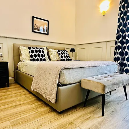 Guest house Cozy Room With Ensuite & Outdoor Space Florence