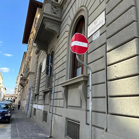 Poggi 7 Apartament *