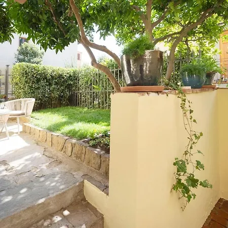 Villino Gemma, Elegant Living With A Tuscan Touch Daire *