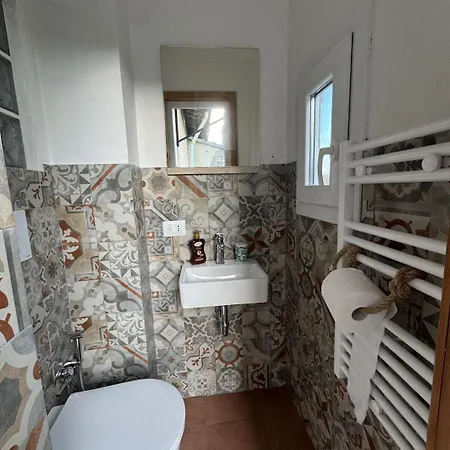 Apartment Rustico Monolocale Soppalcato A Florence