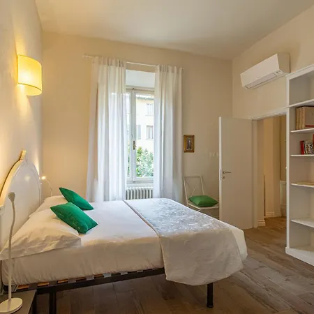 Florence- The Vintage Nook Apartment