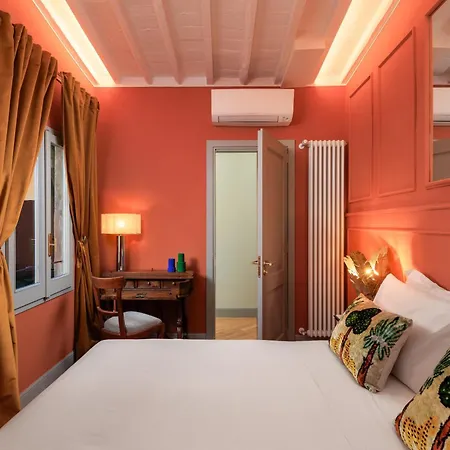 Enchanting Penthouse With A Breathtaking 360 Degrees Panoramic View In The Heart Of Apartment *