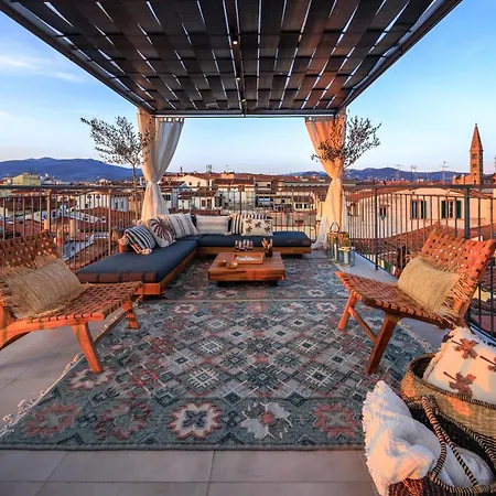 Enchanting Penthouse With A Breathtaking 360 Degrees Panoramic View In The Heart Of Florence