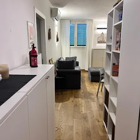 Tasso House Apartment