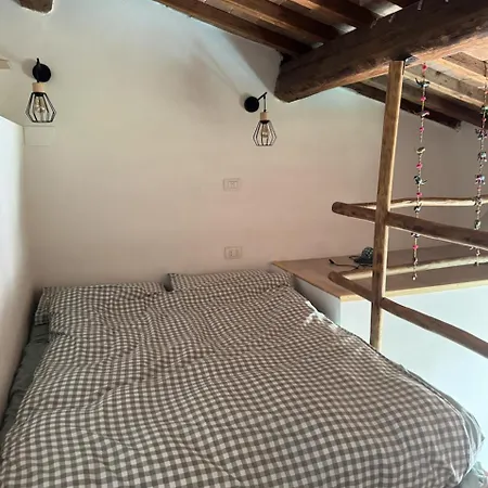 Apartment Rustico Monolocale Soppalcato A *
