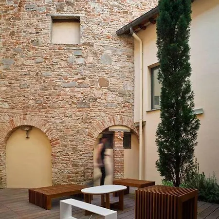 750 Eur - Unique Design 4 Bed Apartment Apartament Florencja