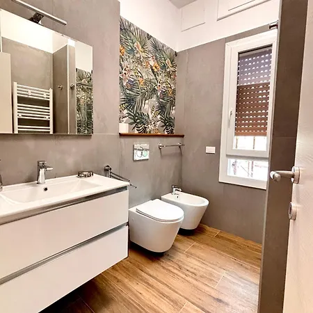 Modern Renovated Near Center & Transit Apartamento *