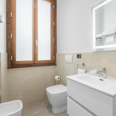 Adamas Otel 3*