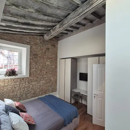 Il Parione Luxury With View, Апартаменты Флоренция