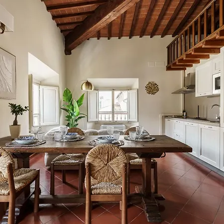 Apartment Ad Rondinelli, Florence