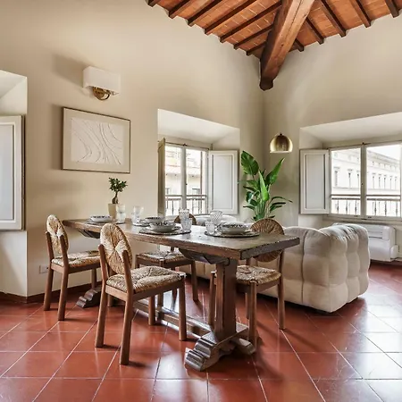 Apartment Ad Rondinelli, Florence