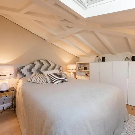 Florence- Heaven's Touch Penthouse Daire *