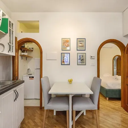 Apartamento Campuccio In Oltrarno, *