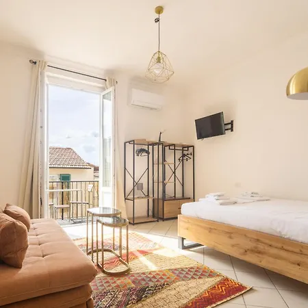 Capo Di Apartment