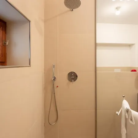 Keys Of Italy - Monalda Tot - Amazing 2 Apts *