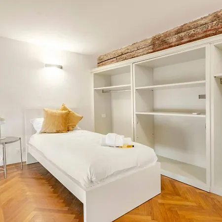 Palazzo Bartolommei Centralissimo Ponte Vecchio Uffizi Apartment