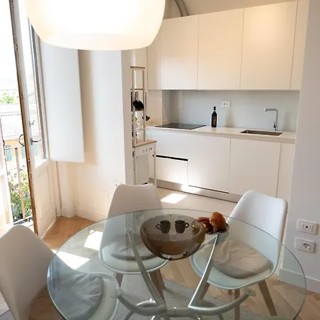 Giglio Viola Duomo Apartment
