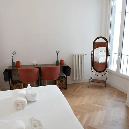 Giglio Viola Duomo Apartment