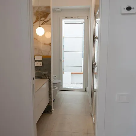 Giglio Viola Duomo Apartment