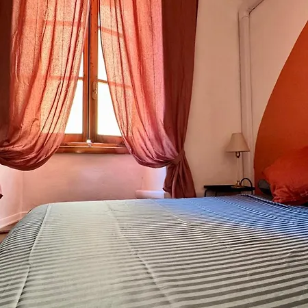 Apartment Pothos By Monteverdi Florenz