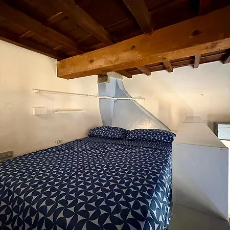Apartment Pothos By Monteverdi Florenz