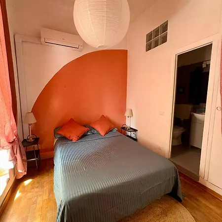 Apartment Pothos By Monteverdi Florenz