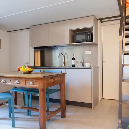 Διαμέρισμα Bright Terrace Loft In Florence Center