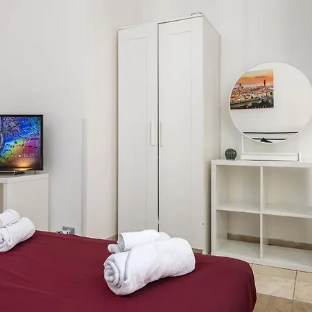 Liberta House Апартаменты Флоренция