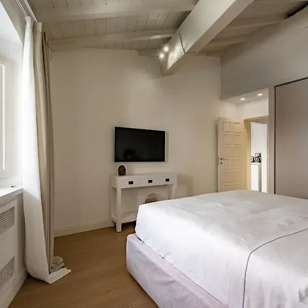 Deservi Charming Leonardo Apartment Florence