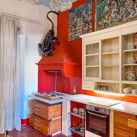 Daire Art Gallery And Charming In San Frediano Floransa