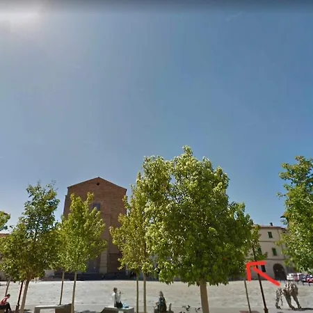 Art Gallery And Charming In San Frediano Floransa