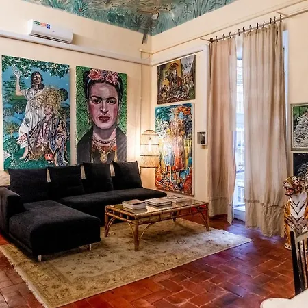 Art Gallery And Charming In San Frediano Daire Floransa