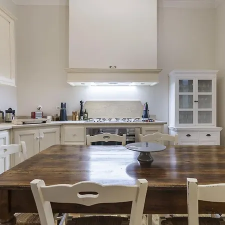 Apartment Luxury Nest In Historic