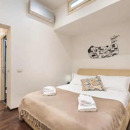 Apartment Art Gallery In